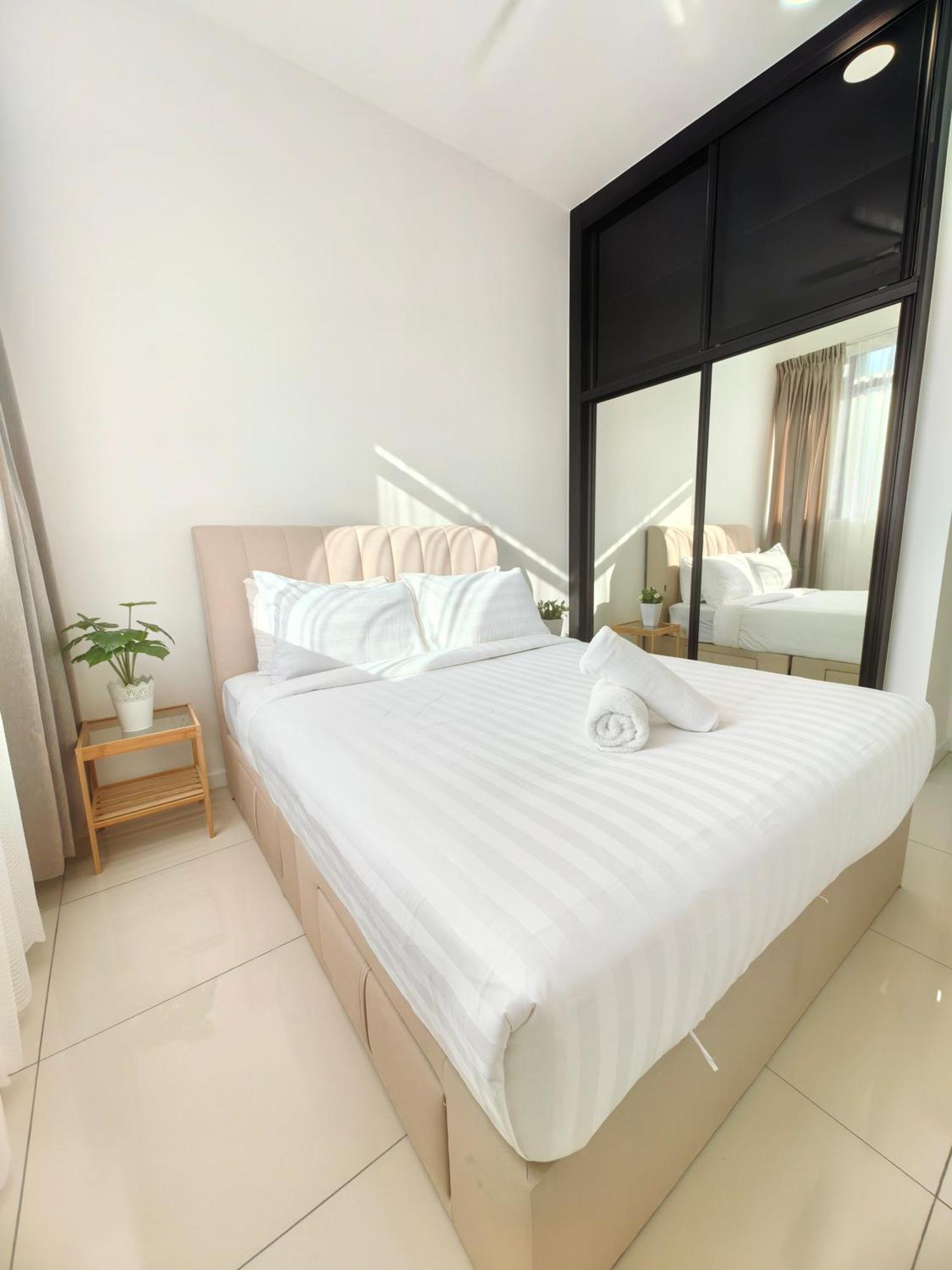 Chambers Residence Klcc Service Suites 쿠알라룸푸르 외부 사진